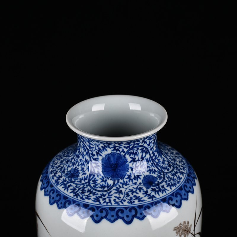 Qing Dynasty Qianlong blue and white ink color reed and swallow pattern lantern vase