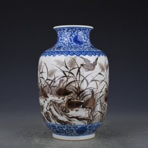 Qing Dynasty Qianlong blue and white ink color reed and swallow pattern lantern bottle