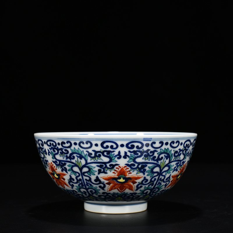 Qing Dynasty Qianlong blue and white doucai bowl