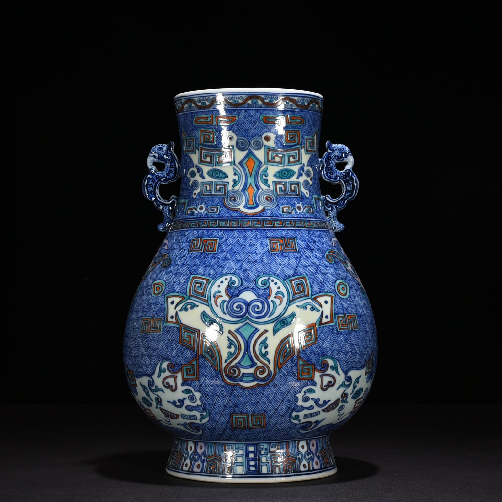 Qing Dynasty Qianlong blue and white Dou Cai Taotie pattern double-eared statue