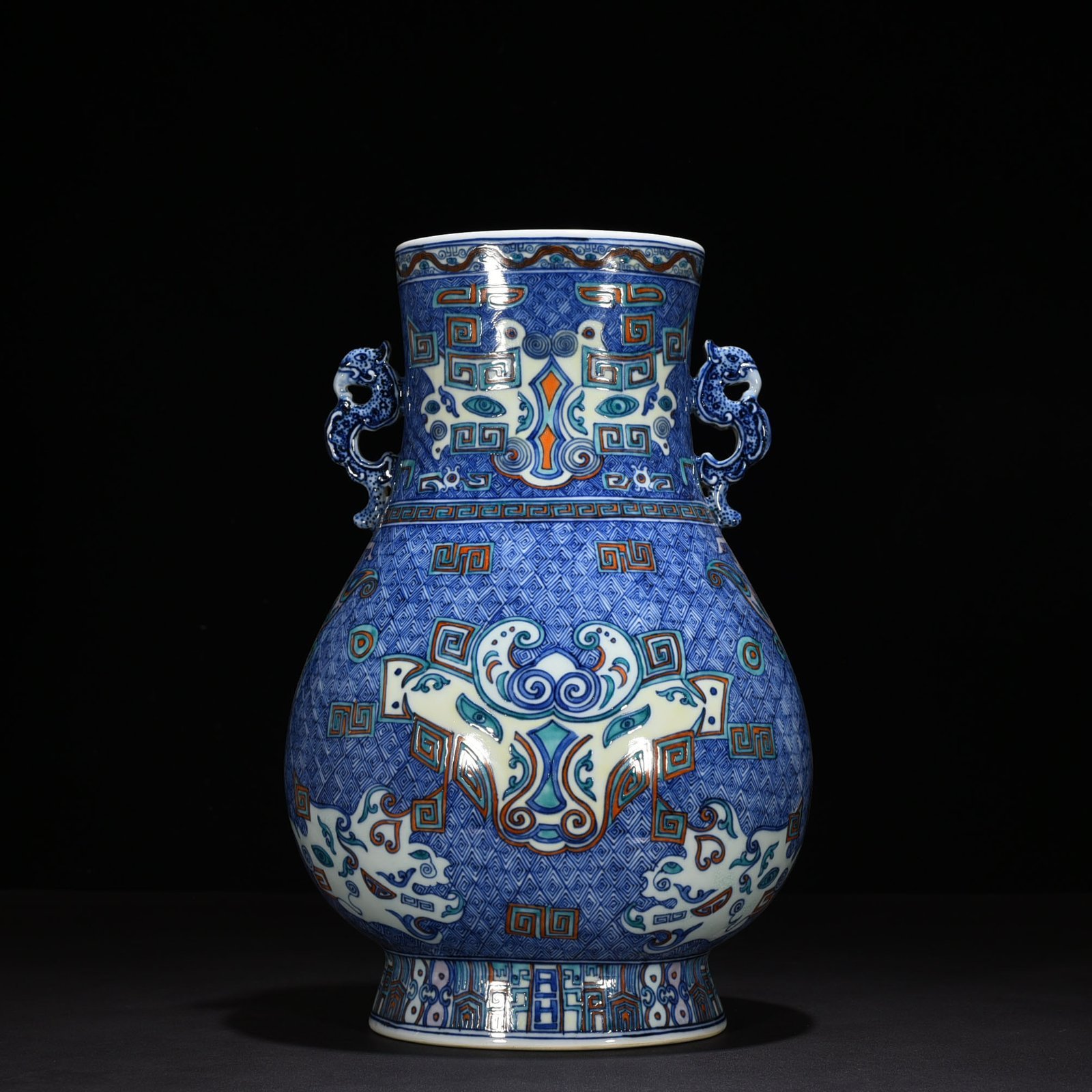 Qing Dynasty Qianlong blue and white Dou Cai Taotie pattern double-eared statue