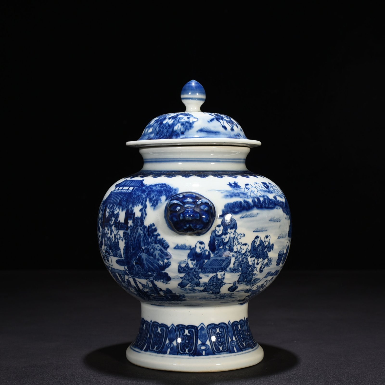 Qing Dynasty Qianlong Blue and White Hundred Sons Playing with Spring Infants General Jar