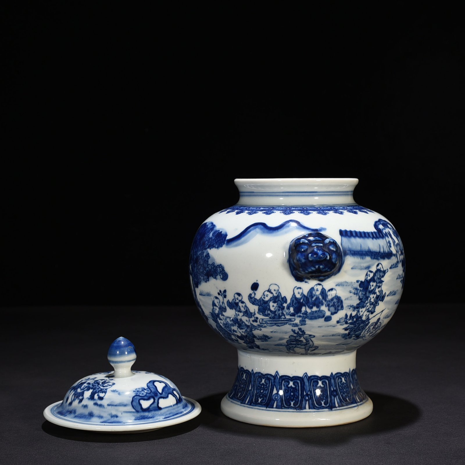 Qing Dynasty Qianlong Blue and White Hundred Sons Playing with Spring Infants General Jar