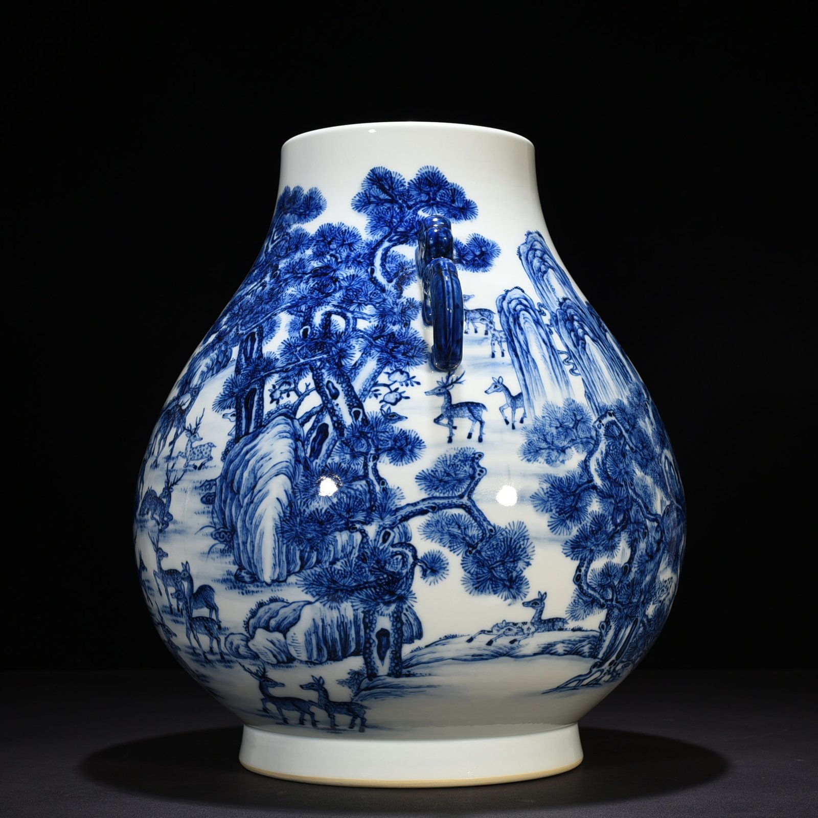Qing Dynasty Qianlong blue and white hundred deer statue