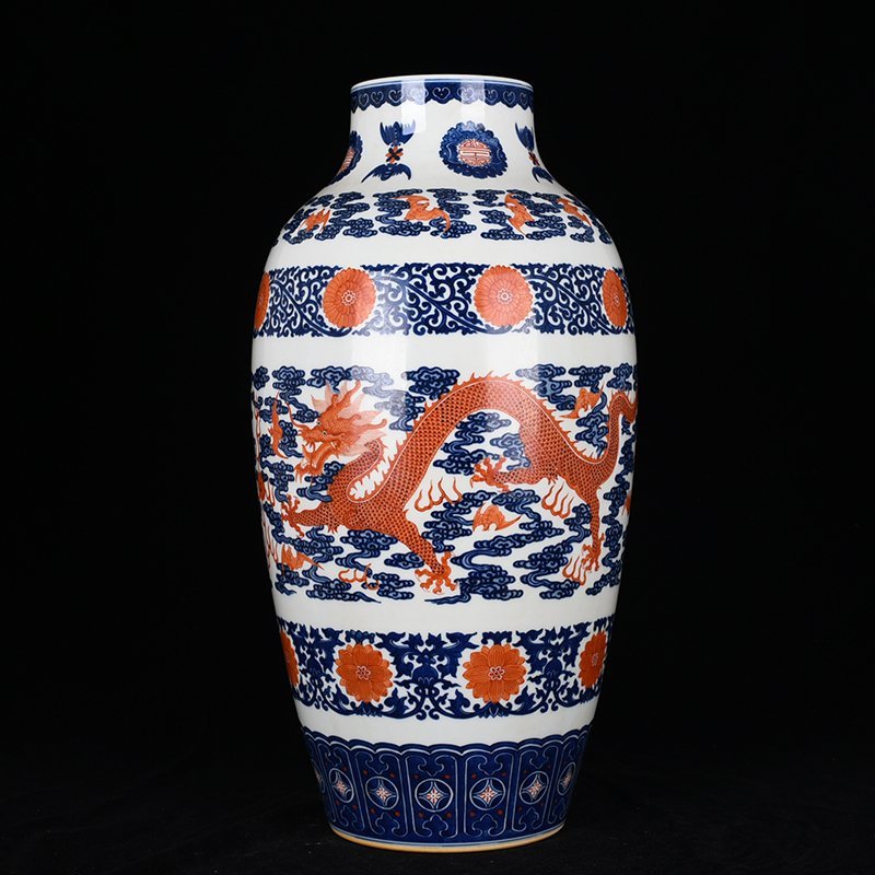 Qing Dynasty Qianlong blue and white alum red cloud and dragon pattern vase