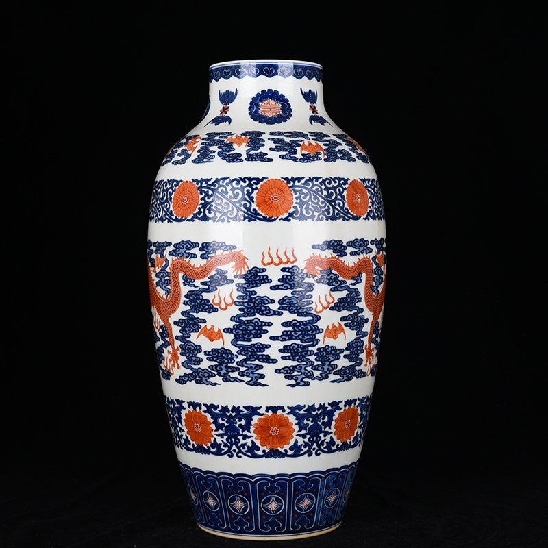 Qing Dynasty Qianlong blue and white alum red cloud and dragon pattern vase