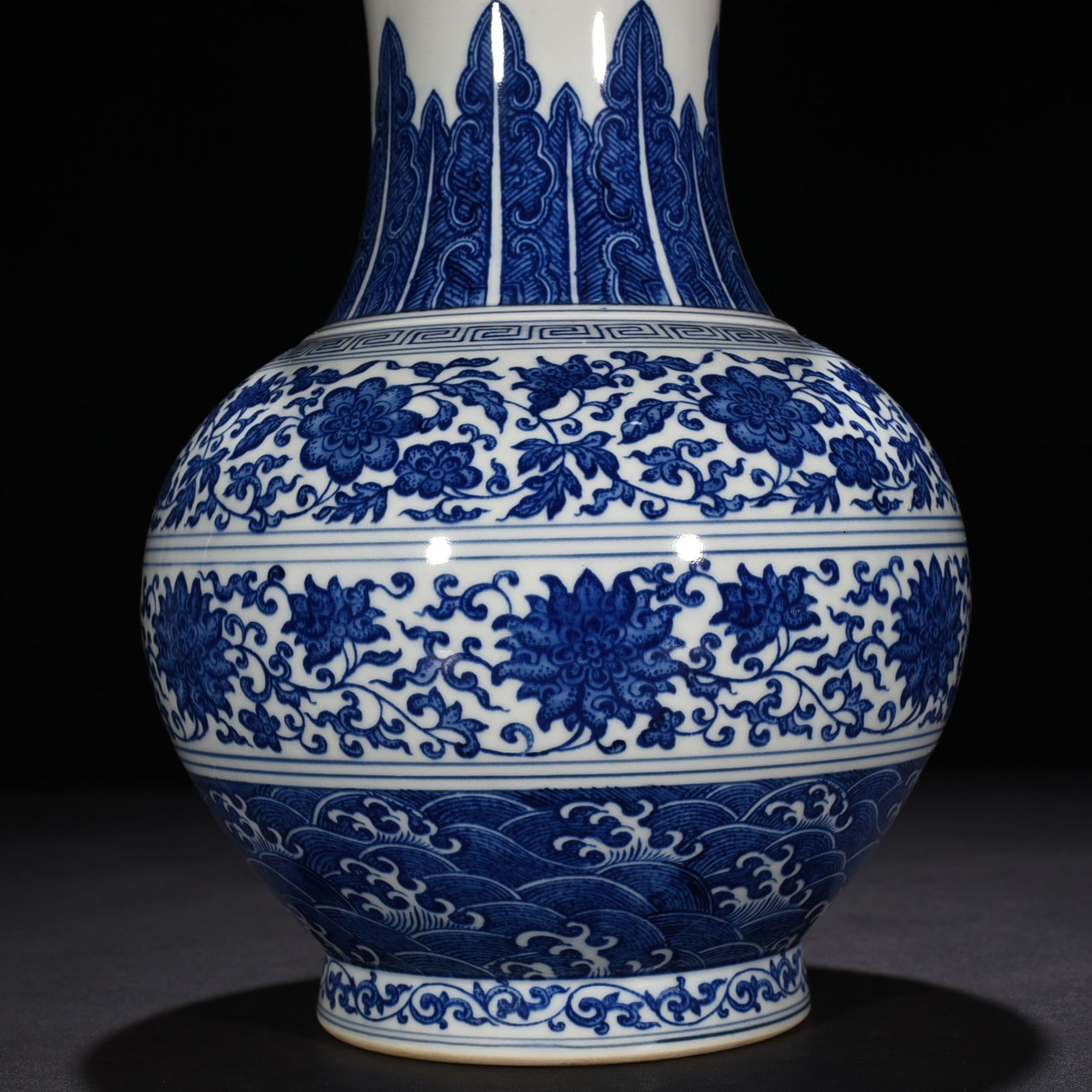 Qing Dynasty Qianlong blue and white vase with intertwining branches