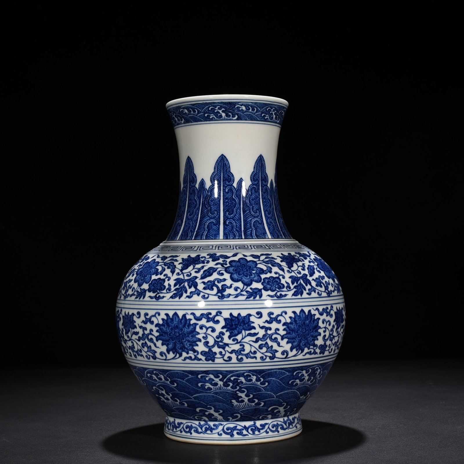 Qing Dynasty Qianlong blue and white vase with intertwining branches