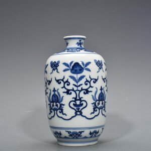 Qing Dynasty Qianlong blue and white plum vase