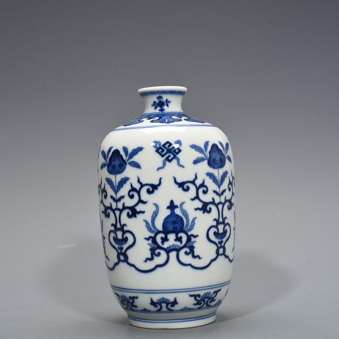 Qing Dynasty Qianlong blue and white plum vase