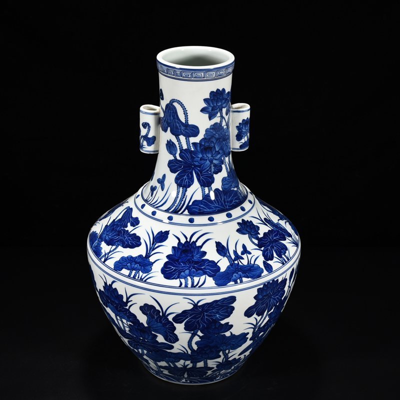 Qing Dynasty Qianlong blue and white lotus vase