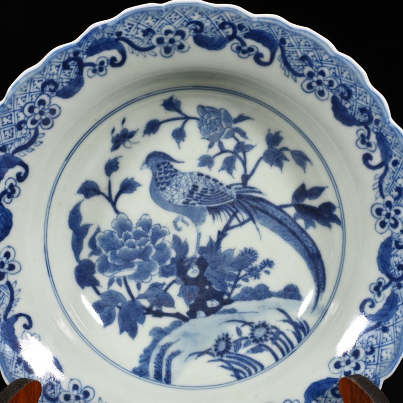Qing Dynasty Qianlong blue and white golden pheasant flower