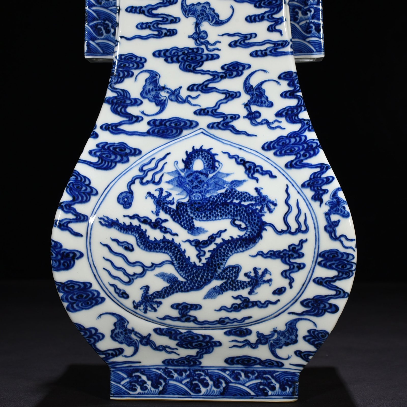 Qing Dynasty Qianlong blue and white dragon pattern square vase