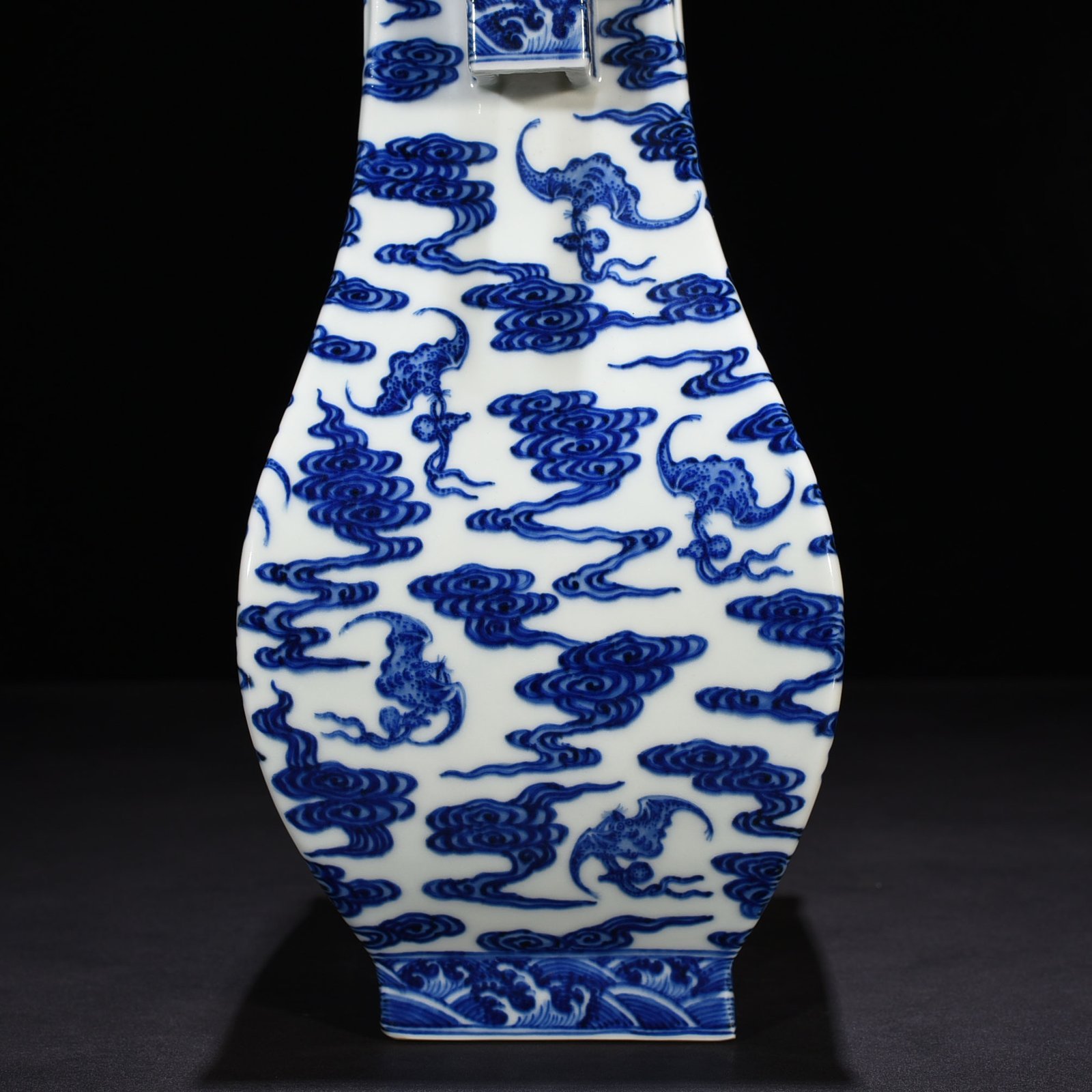 Qing Dynasty Qianlong blue and white dragon pattern square vase