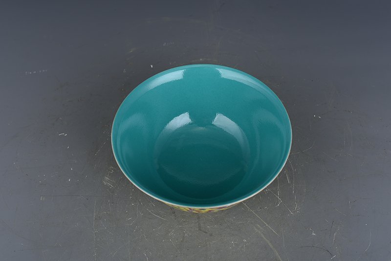 Qing Dynasty Qianlong yellow ground enamel phoenix flower pattern bowl