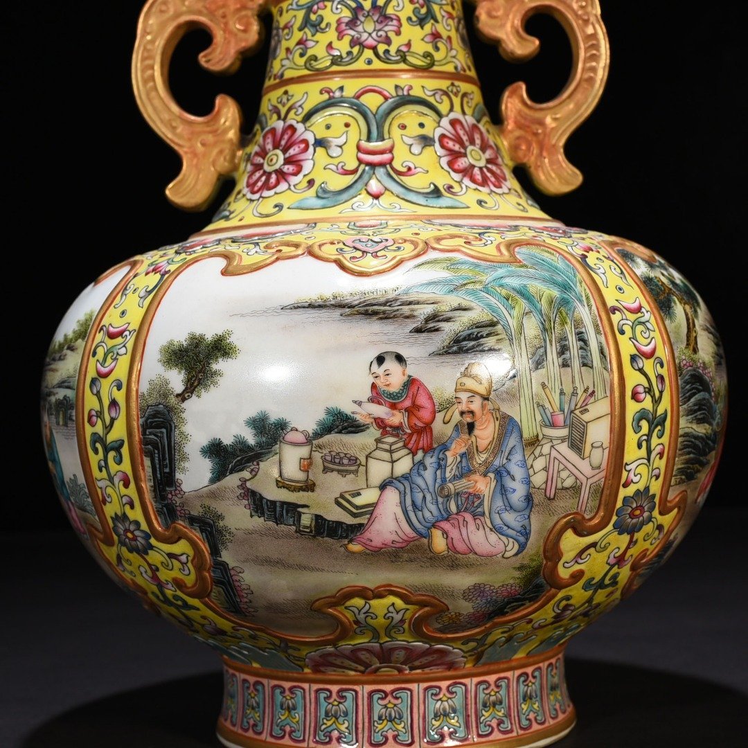 Qing Dynasty Qianlong yellow ground enamel amphorae