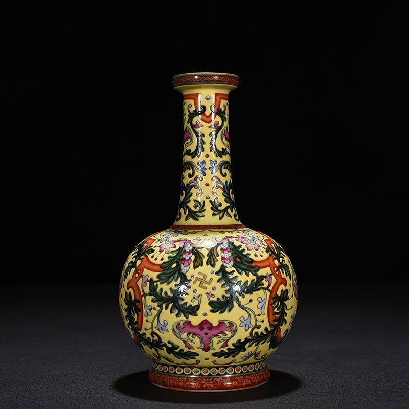 Qing Dynasty Qianlong yellow ground enamel plate vase