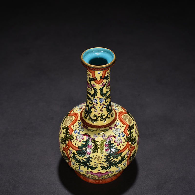 Qing Dynasty Qianlong yellow ground enamel plate vase
