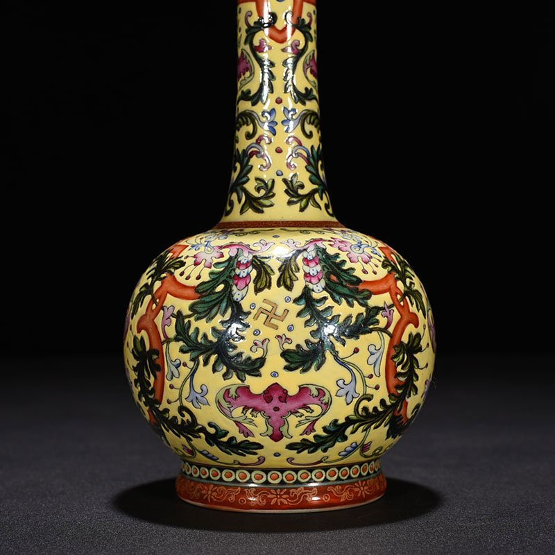 Qing Dynasty Qianlong yellow ground enamel plate vase