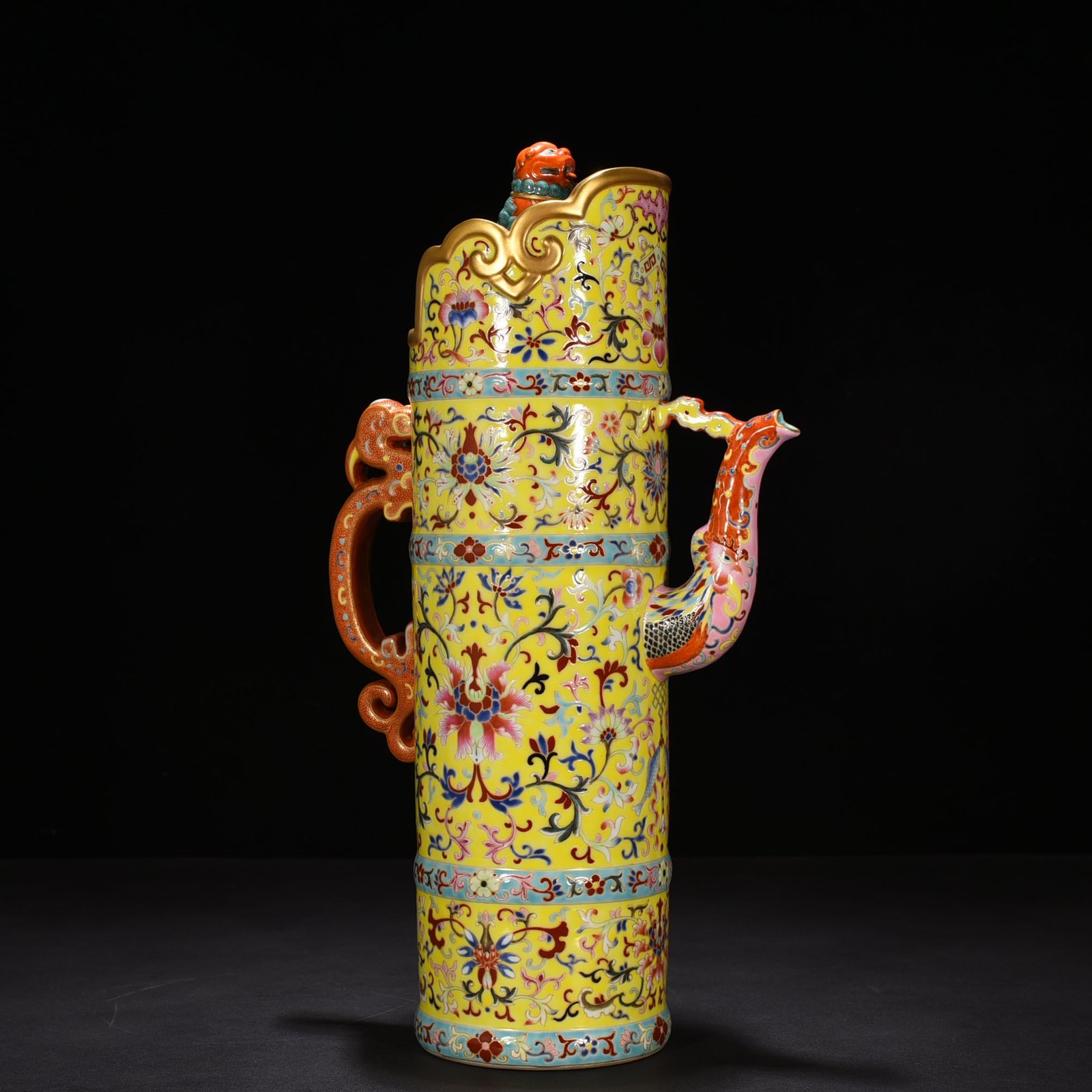 Qing Dynasty Qianlong yellow ground enamel flower dragon and phoenix multi-mu pot
