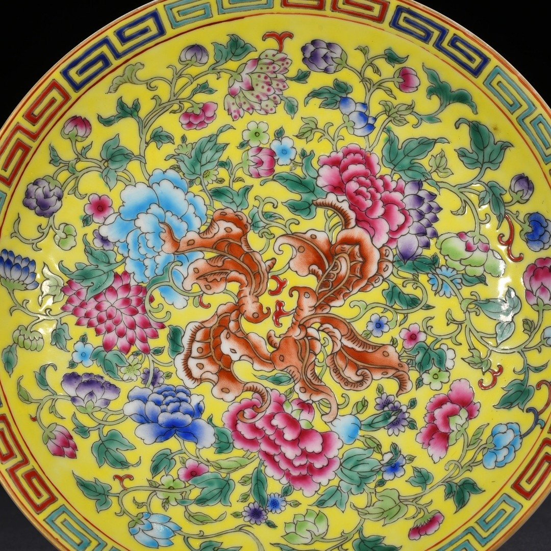 Qing Dynasty Qianlong yellow ground enamel butterfly love pattern plate