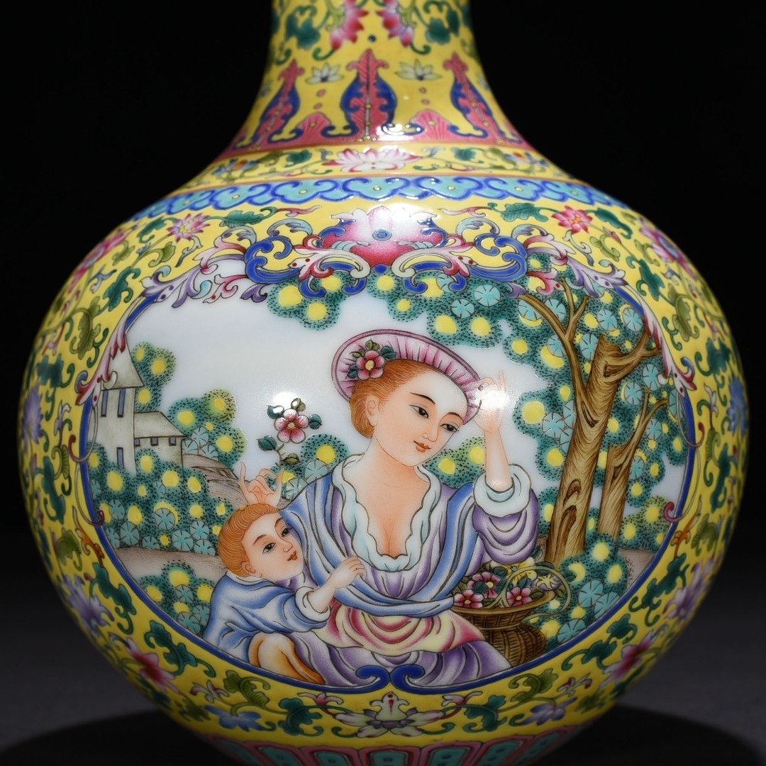 Qing Dynasty Qianlong yellow ground enamel celestial sphere vase
