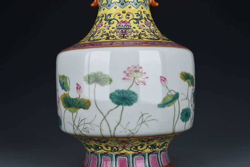 Qing Dynasty Qianlong yellow ground enamel amphora