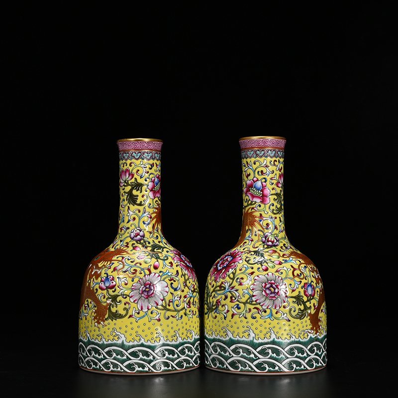 Qing Dynasty Qianlong yellow ground pastel gold dragon pattern rattle