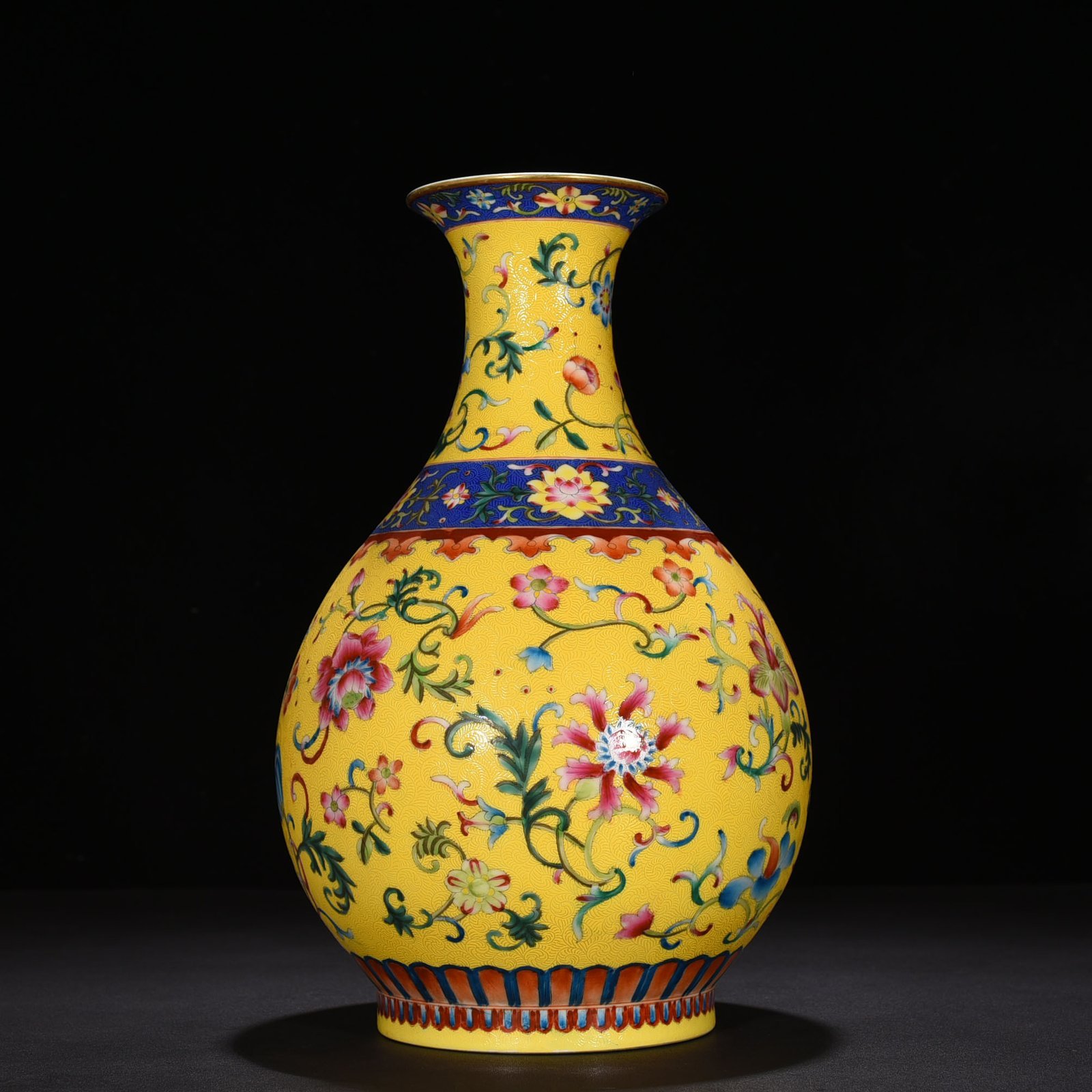 Qing Dynasty Qianlong yellow ground jade pot with floral pattern and spring vase