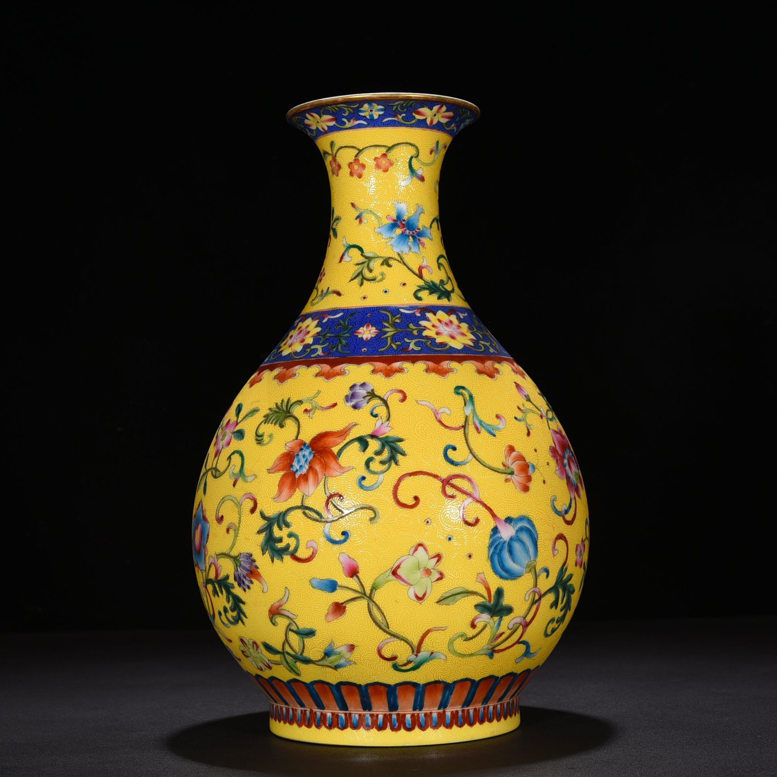 Qing Dynasty Qianlong yellow ground jade pot with floral pattern and spring vase