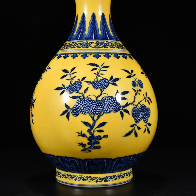 Qing Dynasty Qianlong yellow ground blue and white jade pot and spring vase