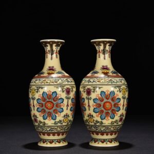 Qing Dynasty Qianlong yellow glaze enamel wheel pattern vase