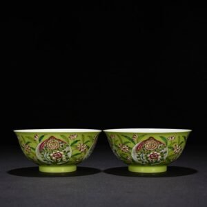 Qing Dynasty Emperor Kangxi imperial green land blessing and longevity flower pattern bowl
