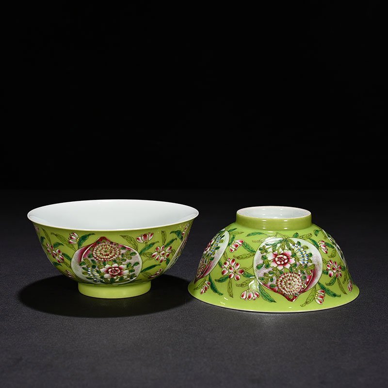 Qing Dynasty Emperor Kangxi imperial green land blessing and longevity flower pattern bowl