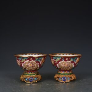 Qing Dynasty Emperor Kangxi imperial silver and gilt lace bowl with peony pattern
