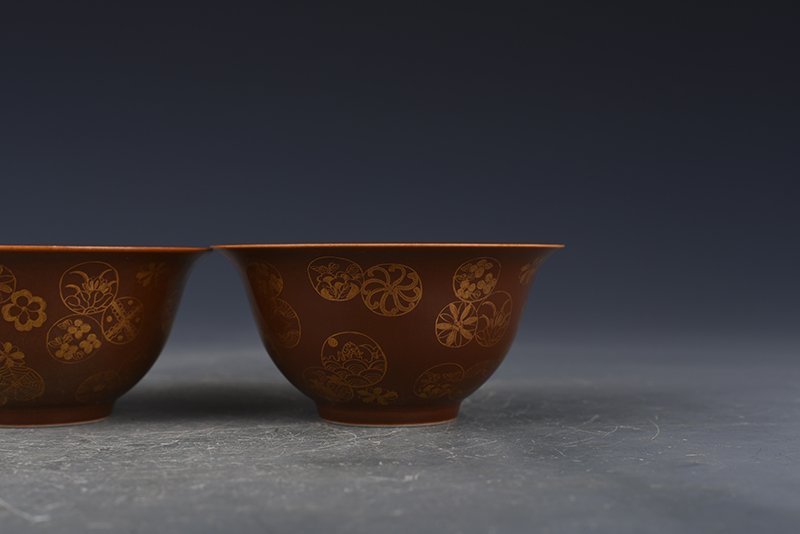 Qing Dynasty Kangxi Purple Gold Glazed Bowl