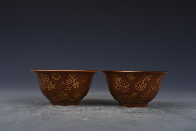 Qing Dynasty Kangxi Purple Gold Glazed Bowl