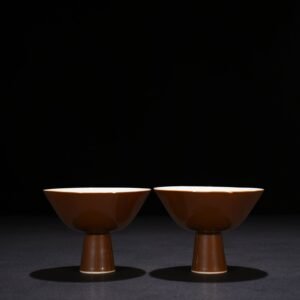 Qing Dynasty Kangxi purple gold glaze red three-fish pattern tall bowl