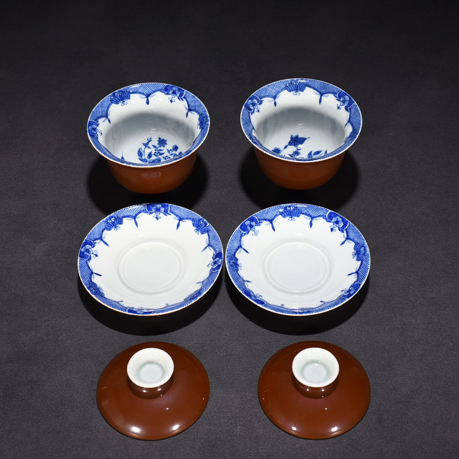 Qing Dynasty Kangxi purple gold glaze blue and white flower pattern three-cai bowl