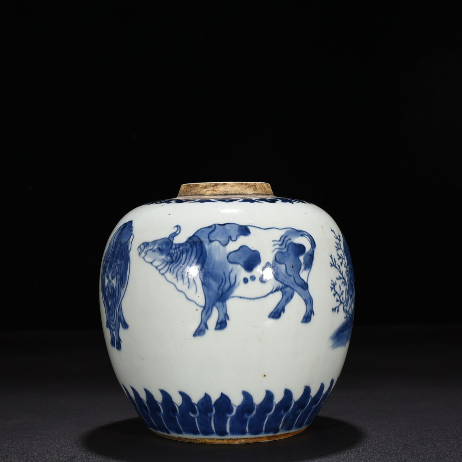 Qing Dynasty blue and white five-ox pattern jar
