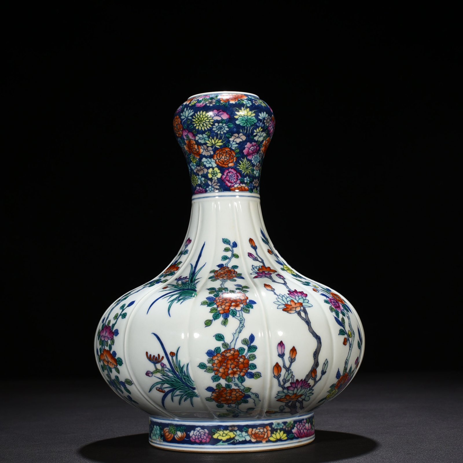 Qing Dynasty Yongzheng Doucai Twelve Flower Gods Garlic Vase
