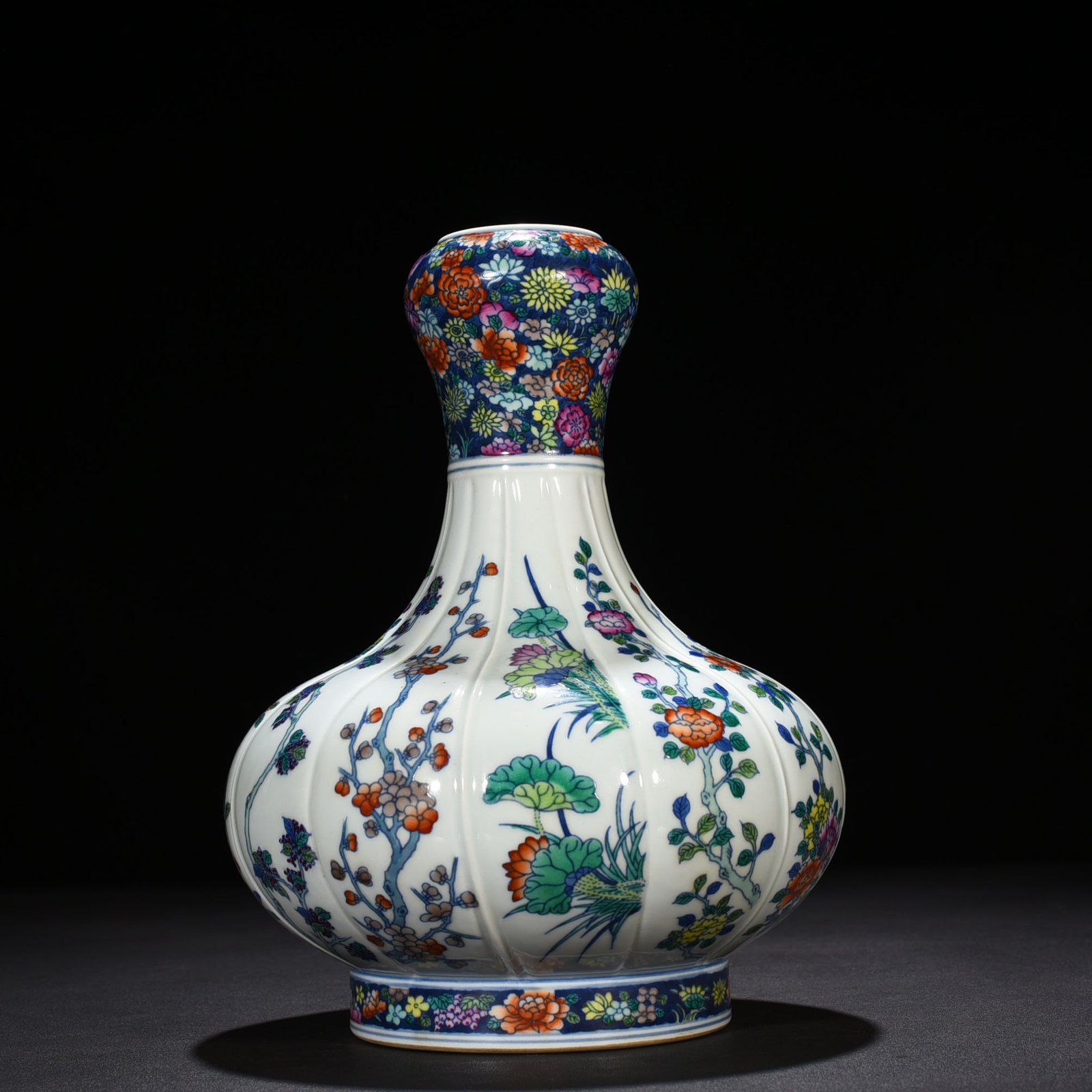 Qing Dynasty Yongzheng Doucai Twelve Flower Gods Garlic Vase