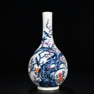 Qing Dynasty Yongzheng Doucai happy brow bile vase