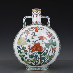 Qing Dynasty Yongzheng Doucai flat vase with four seasons flower pattern