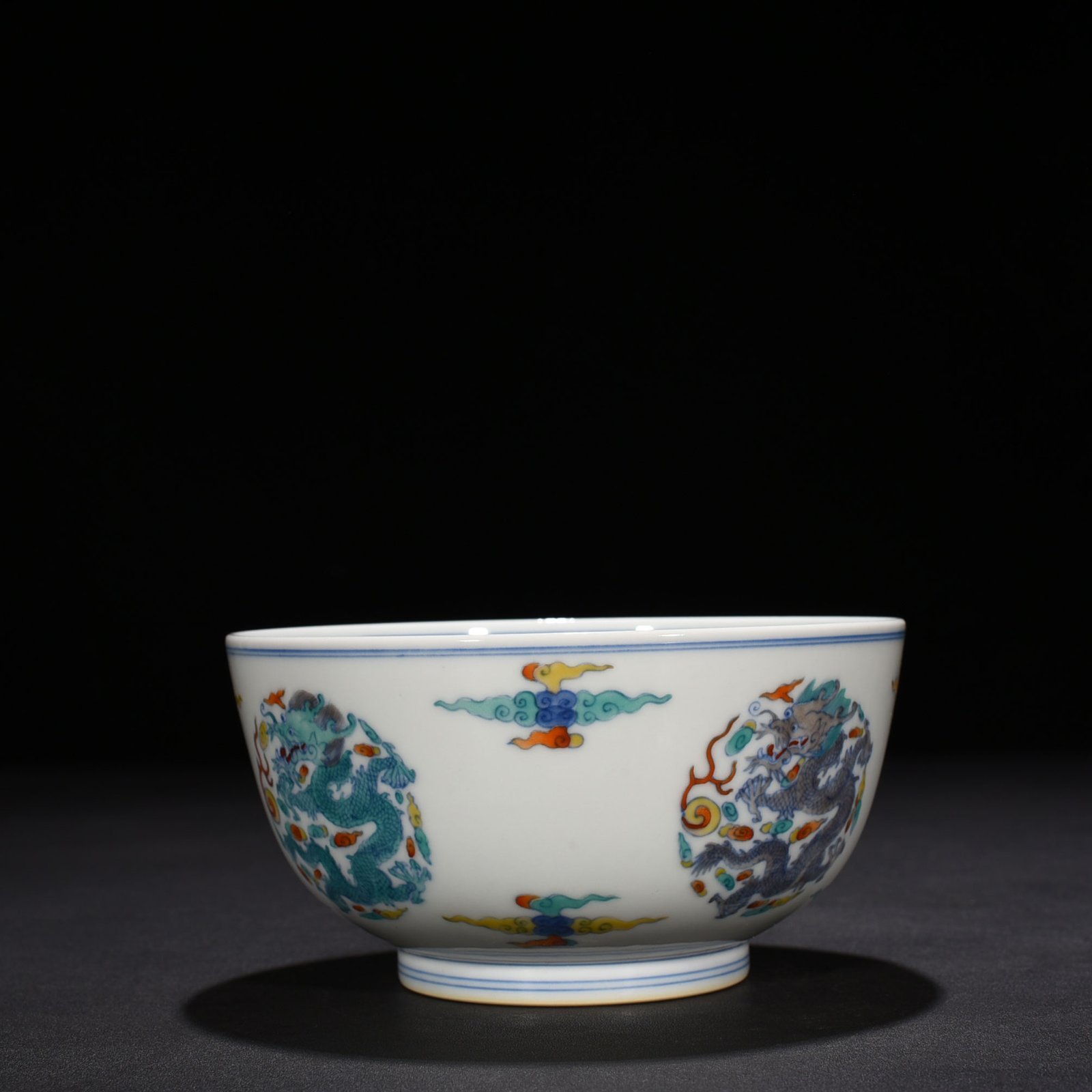 Qing Dyansty Yongzheng Doucai Tuanlong Pattern Arhat Bowl