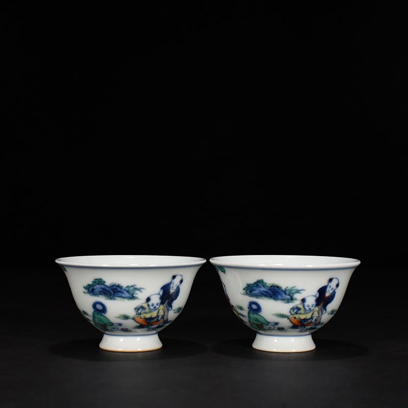 Qing Dynasty Yongzheng Doucai Baby Playing Cup