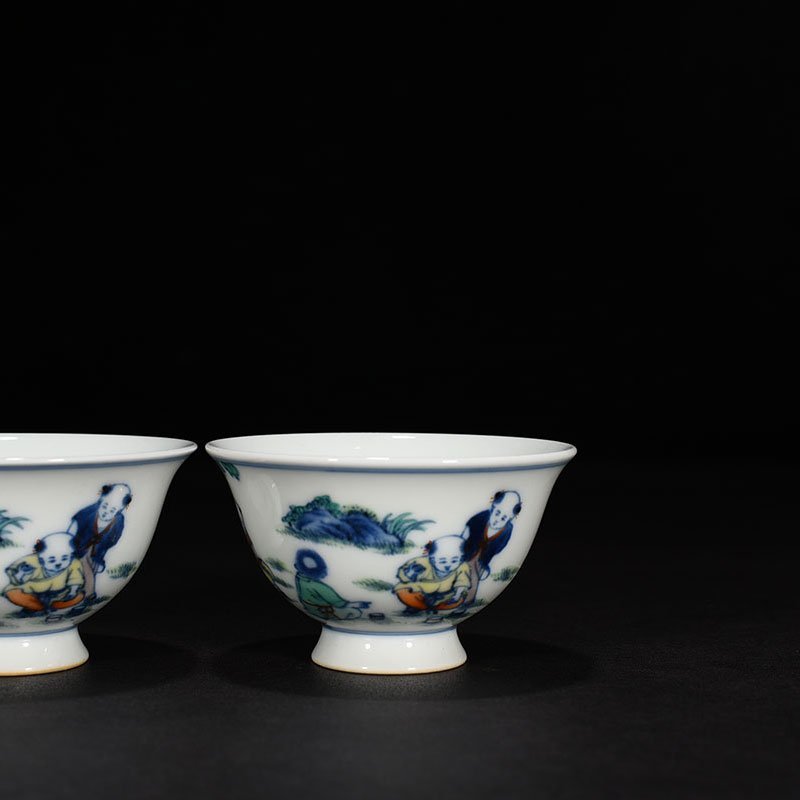 Qing Dynasty Yongzheng Doucai Baby Playing Cup