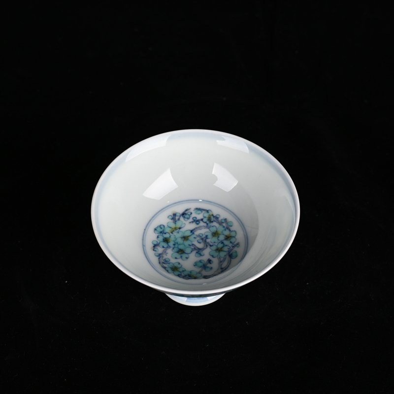 Qing Dynasty Yongzheng doucai plum pattern tall bowl