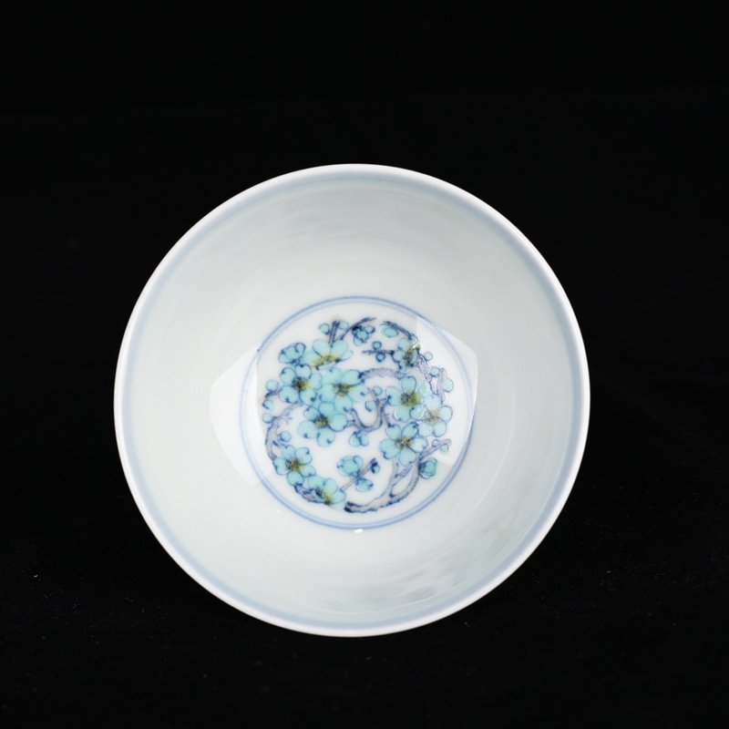 Qing Dynasty Yongzheng doucai plum pattern tall bowl