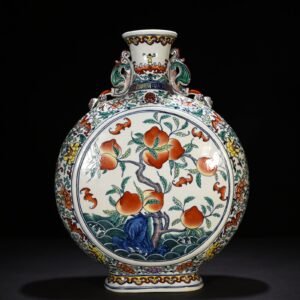 Qing Dynasty Yongzheng Doucai Fu Hai Shoushan double-eared flat vase